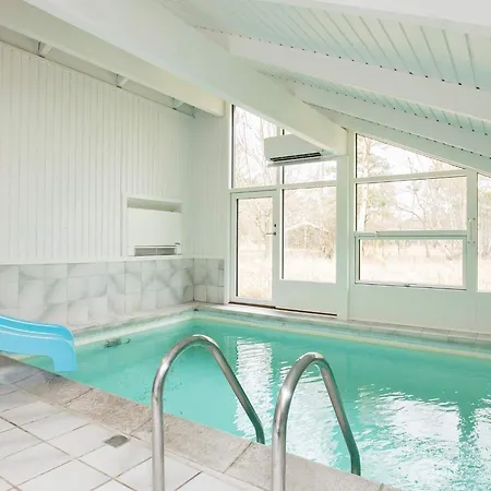 In With Pool * Laeso