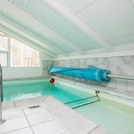 In With Pool בית נופש *