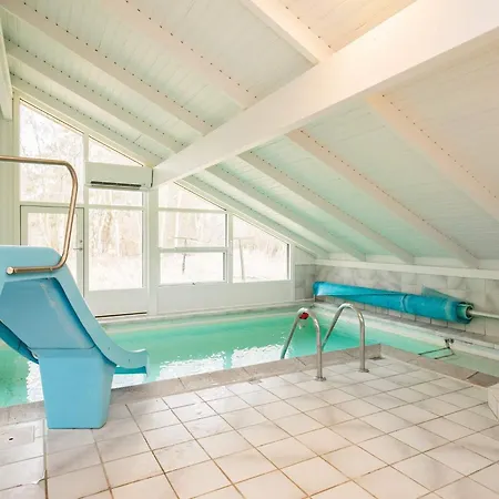 In With Pool בית נופש
